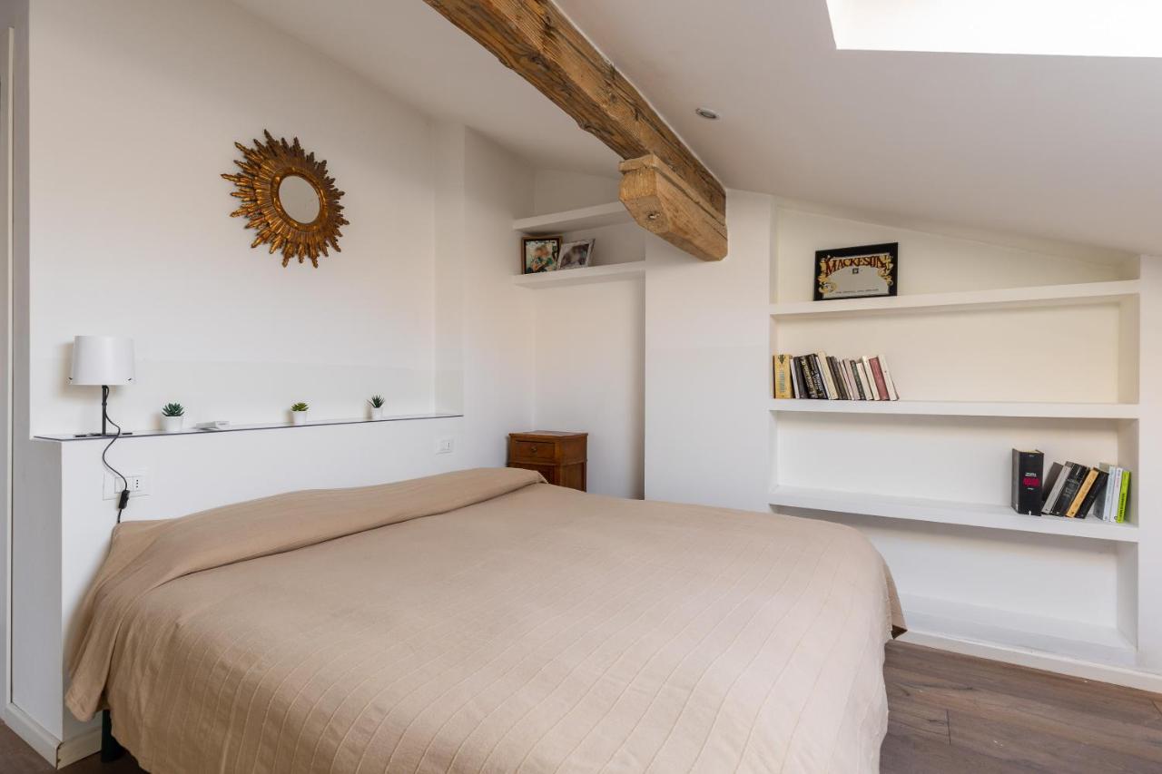 Italy Prestigious Historical Attic In Bolognaアパートメント エクステリア 写真
